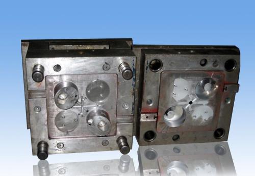 如何預防模具拉不開模？ 深圳塑膠模具開模