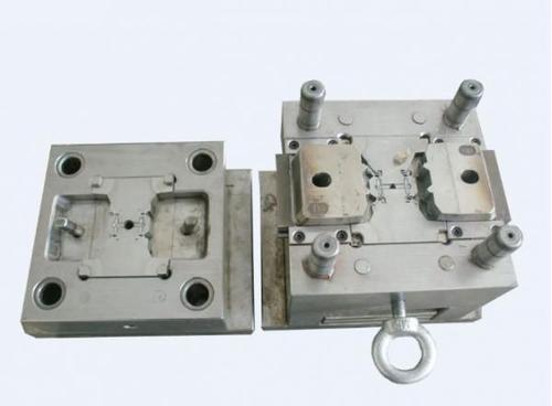 深圳科翔模具：注塑模具廠家如何解決料花問題？